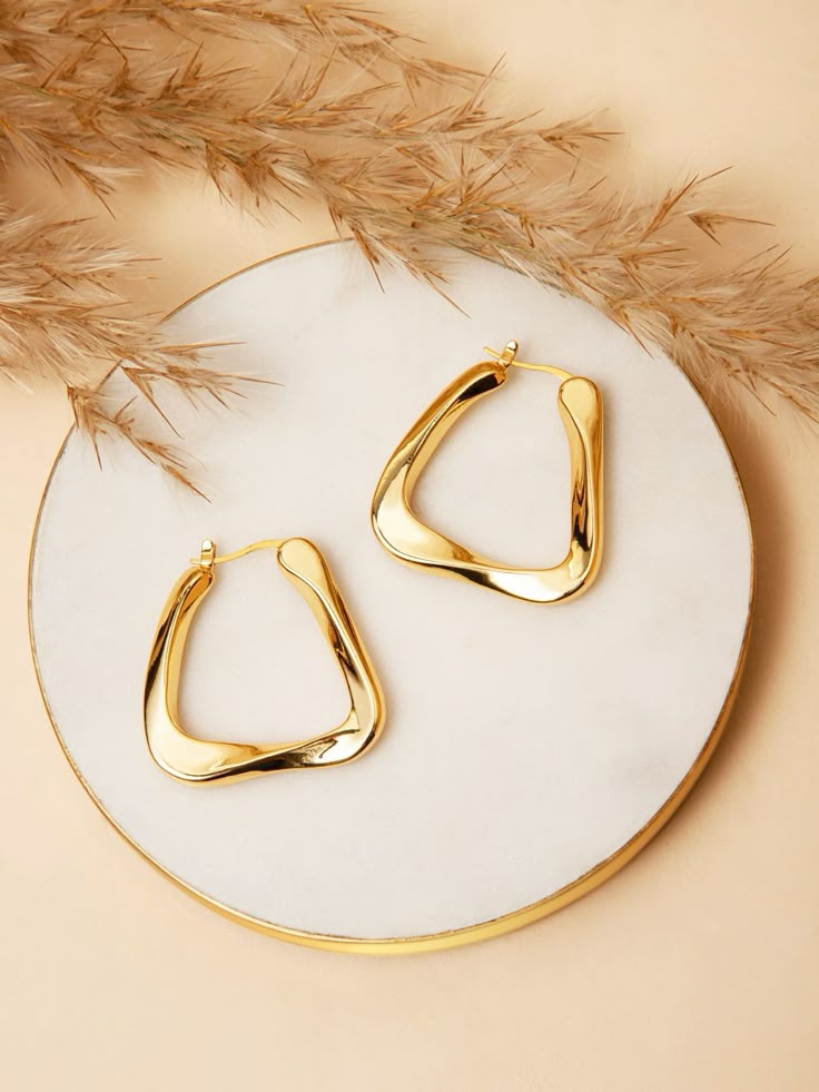 EARRING 3